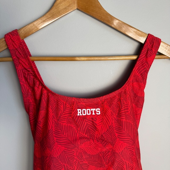 ROOTS Women's One-Piece Swimsuit 14 Allover Leaf Print Criss-Cross Straps Red - Picture 2 of 15